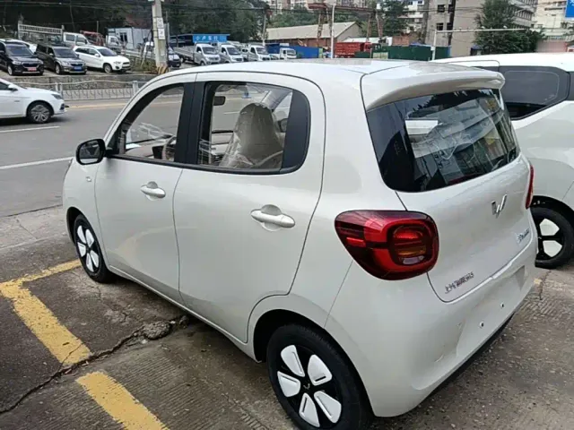 Wuling Hongguang Mini EV — Фото автомобиля 4
