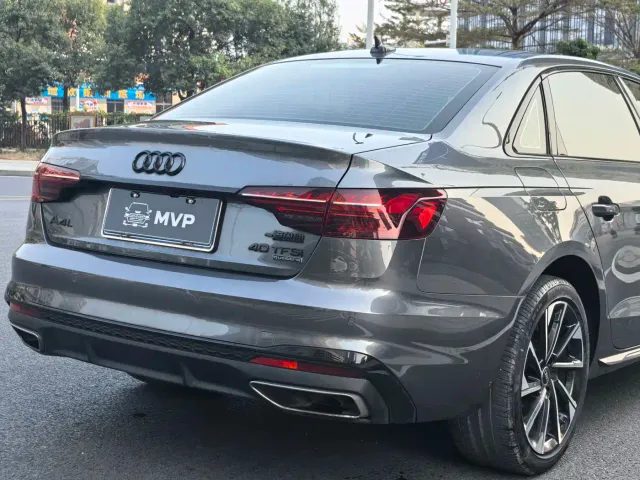 Audi A4L — Фото автомобиля 7
