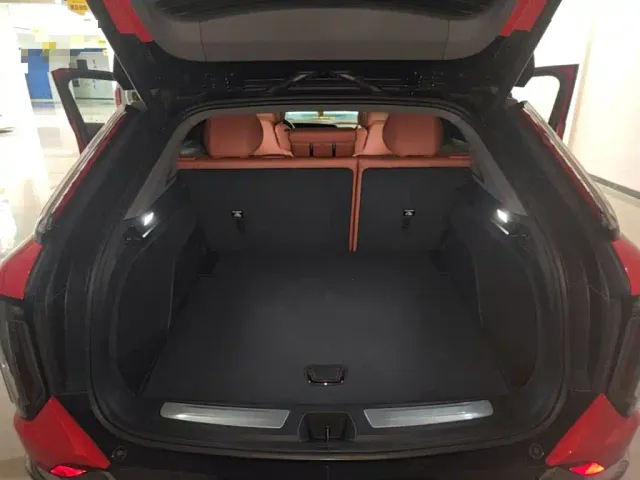 Cadillac Optiq — Фото автомобиля 18