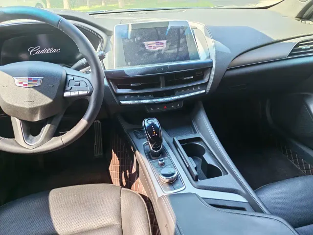 Cadillac CT5 — Фото автомобиля 7