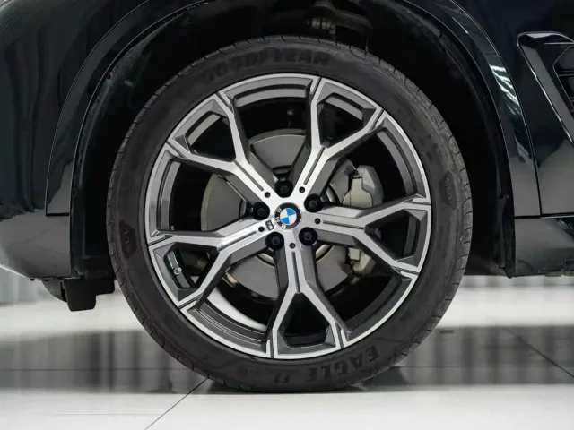BMW X5 — Фото автомобиля 17