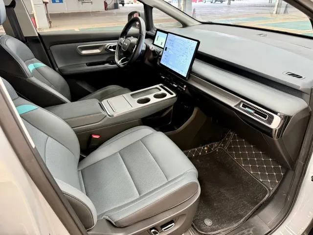 GAC Aion Y — Фото автомобиля 10