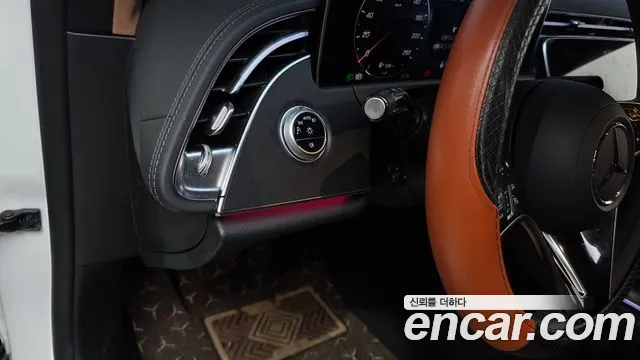 Mercedes-Benz E-Class — Фото автомобиля 25