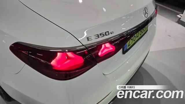 Mercedes-Benz E-Class W214 — Фото автомобиля 13