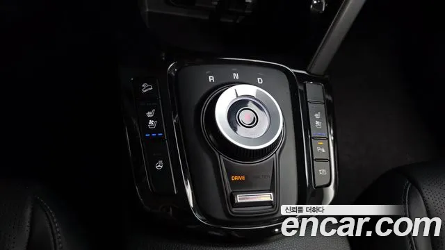 Kia Seltos Бензин 1.6 турбо 2WD — Фото автомобиля 3
