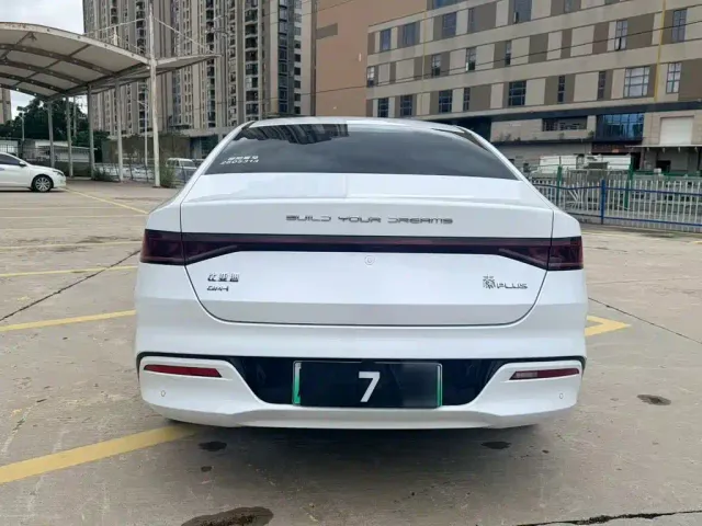 BYD Qin PLUS — Фото автомобиля 5