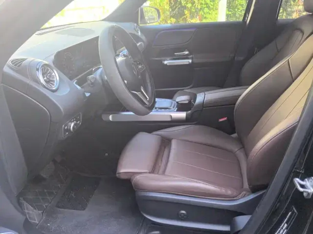 Mercedes-Benz GLB-Class — Фото автомобиля 9