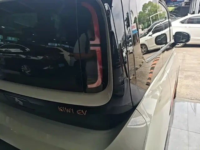 Baojun KiWi EV — Фото автомобиля 7