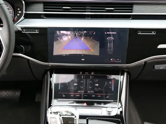 Audi A8 — Фото автомобиля 18