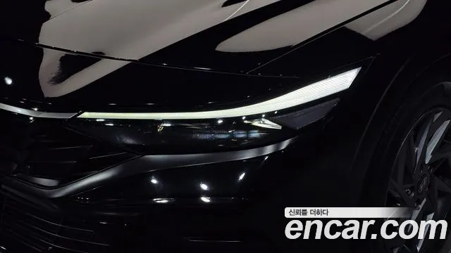 Hyundai Avante CN7 — Фото автомобиля 10