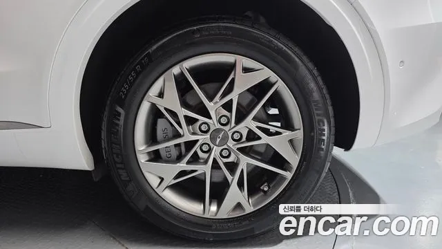Genesis GV70 — Фото автомобиля 6