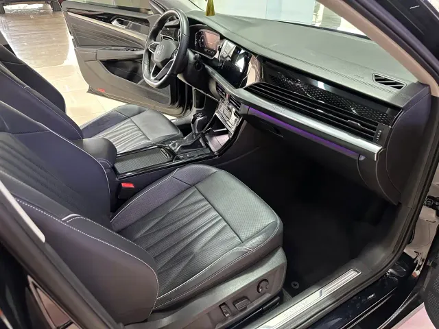 Volkswagen Passat — Фото автомобиля 6