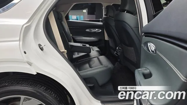 Genesis GV70 Electrified GV70 — Фото автомобиля 10