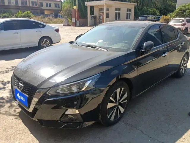 Фотография автомобиля — Nissan Teana