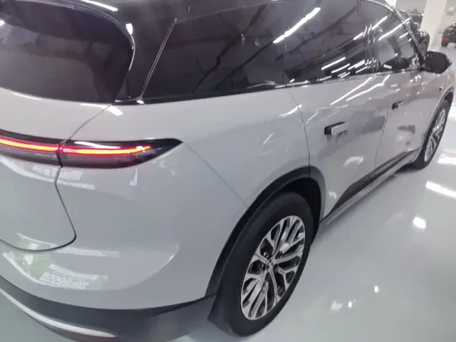 Nio ES6 — Фото автомобиля 6