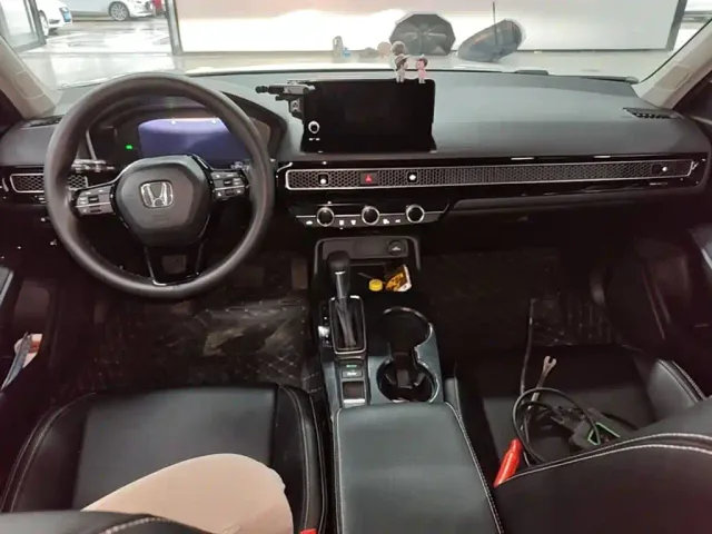 Honda Civic — Фото автомобиля 9