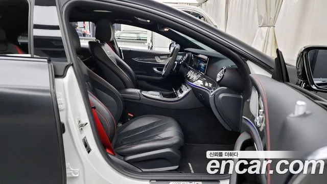 Mercedes-Benz CLS-Class — Фото автомобиля 11
