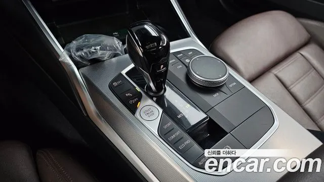BMW 3-Series 3 серия (G20) 320i Touring M Sport — Фото автомобиля 9