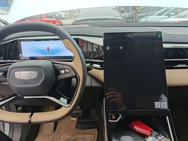 Geely Boyue L — Фото автомобиля 9