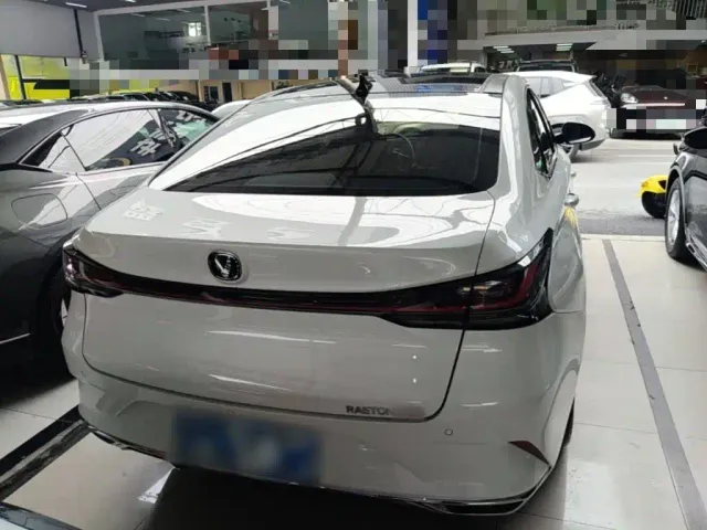 Changan Raeton Plus — Фото автомобиля 5