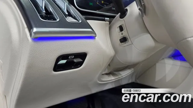 Mercedes-Benz S-Class — Фото автомобиля 22