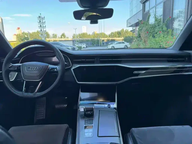 Audi A6L — Фото автомобиля 5