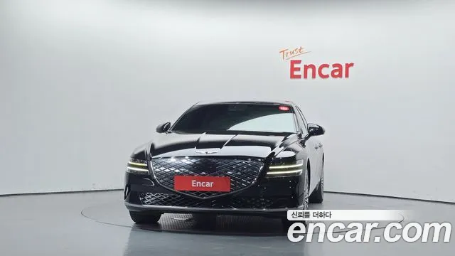 Фотография автомобиля — Genesis G80 RG3