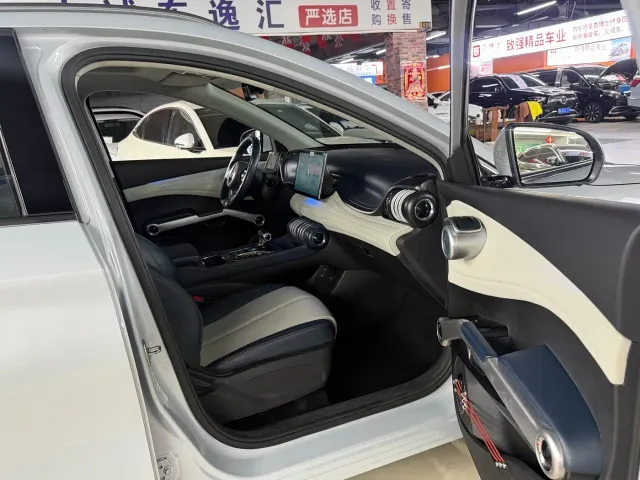 BYD Yuan PLUS — Фото автомобиля 16