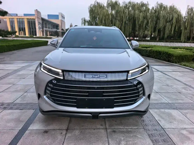 Фотография автомобиля — BYD Frigate 07