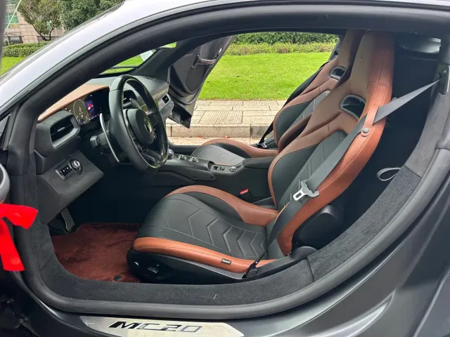 Maserati MC20 — Фото автомобиля 6