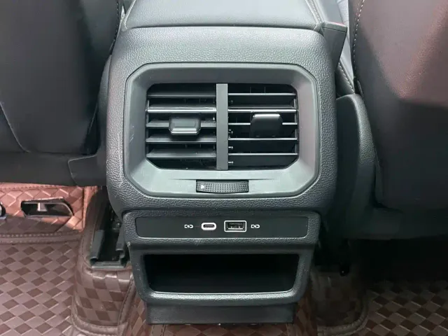 Volkswagen Tharu — Фото автомобиля 23