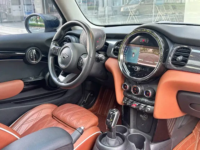 MINI Hatch — Фото автомобиля 7