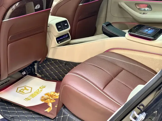 Mercedes-Benz Maybach GLS 2021 GLS 600 4MATIC Etiquette Edition — Фото автомобиля 12