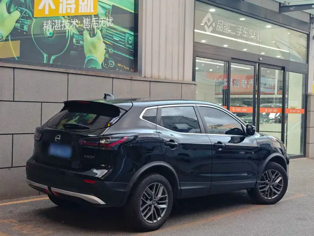 Nissan Qashqai — Фото автомобиля 17
