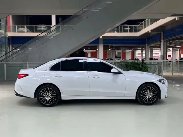 Mercedes-Benz C-Class — Фото автомобиля 7
