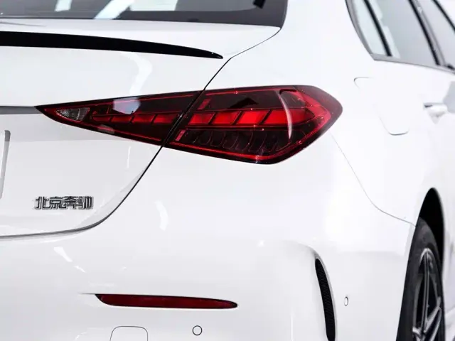 Mercedes-Benz C-Class — Фото автомобиля 11