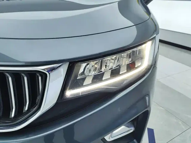 Geely Haoyue — Фото автомобиля 5