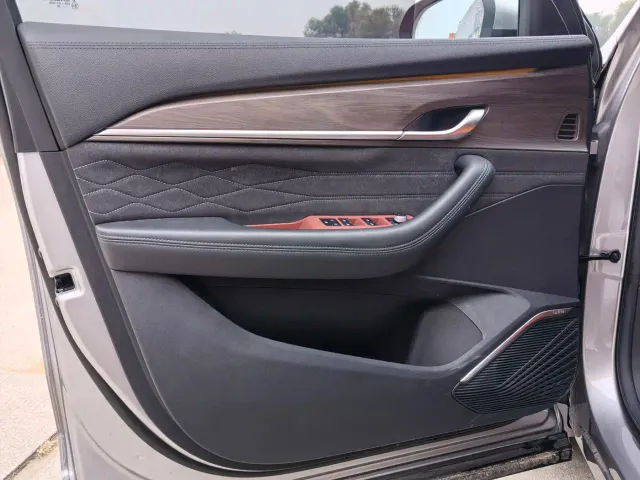 Geely Xingyue L — Фото автомобиля 14