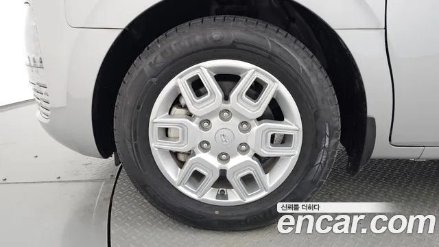 Hyundai Staria Staria 4WD Подъёмник для коляски/Slope — Фото автомобиля 5