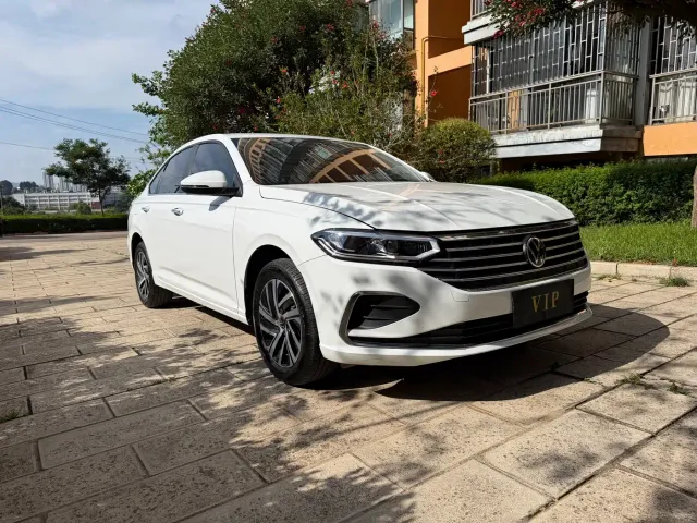 Volkswagen Lavida — Фото автомобиля 3