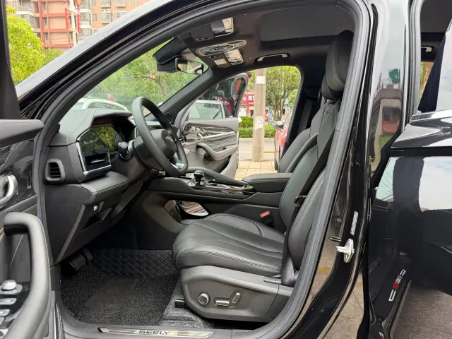 Geely Xingyue L — Фото автомобиля 4