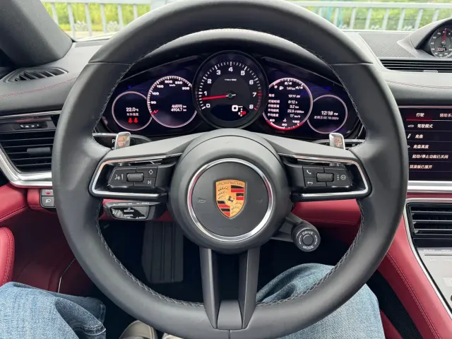 Porsche Panamera — Фото автомобиля 7
