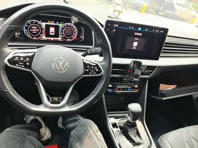 Volkswagen Tiguan L 2023 380TSI 4WD R-Line Premium 7-seater — Фото автомобиля 9
