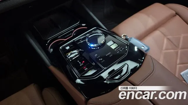 BMW 5 Series G60 — Фото автомобиля 12