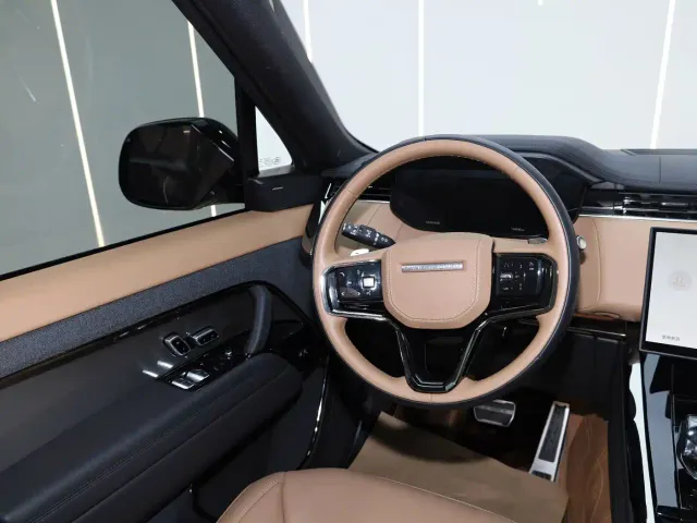 Land Rover Range Rover Sport — Фото автомобиля 11
