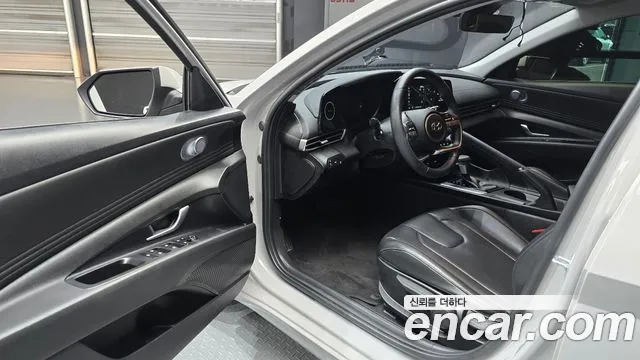 Hyundai Avante CN7 — Фото автомобиля 15