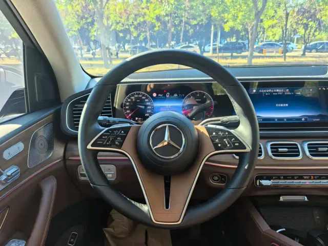 Mercedes-Benz GLE-Class — Фото автомобиля 7