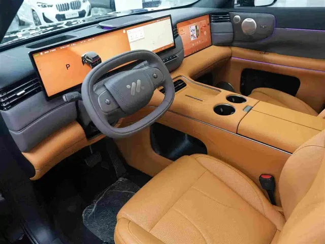 IM Motors LS8 — Фото автомобиля 8