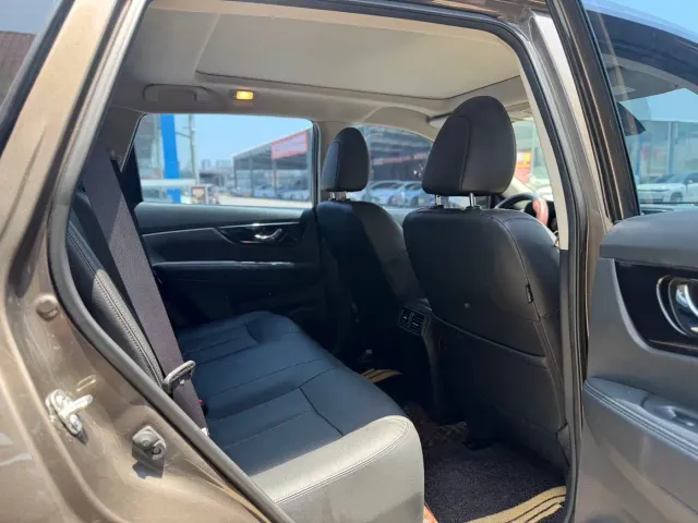 Nissan X-Trail — Фото автомобиля 11