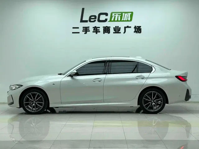 BMW 3 Series — Фото автомобиля 18